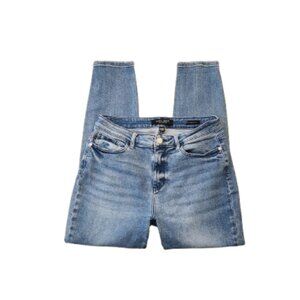 Judy Blue High-Rise Relaxed Fit Jeans   Size:  11/30